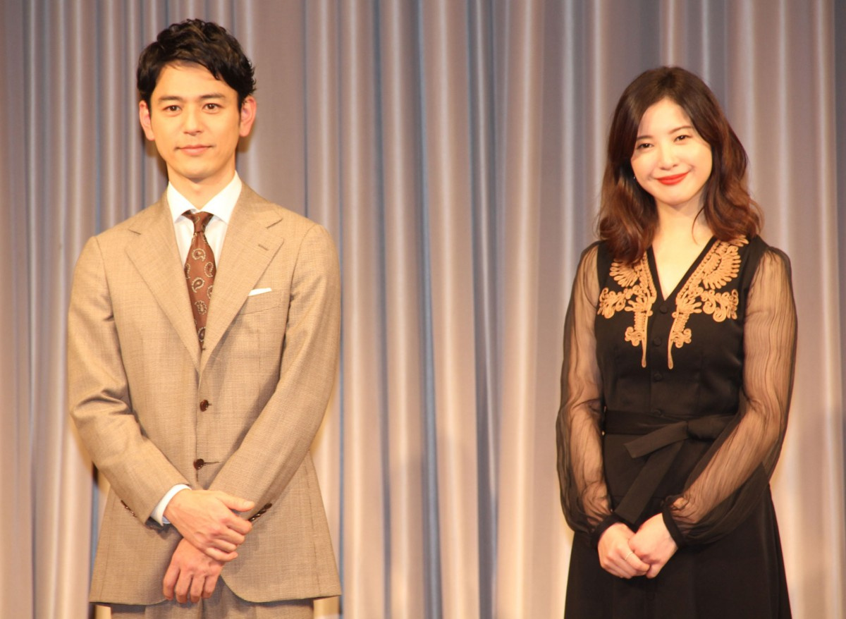 吉高由里子 利き手と逆 右 で強烈ビンタ 加減がわからなく 初共演の妻夫木聡に愛の一発 Oricon News 吉高由里子 利き手と逆 右 で強烈ビンタ 加減がわからなく 初共演の妻夫木聡に愛の一発 Oricon News