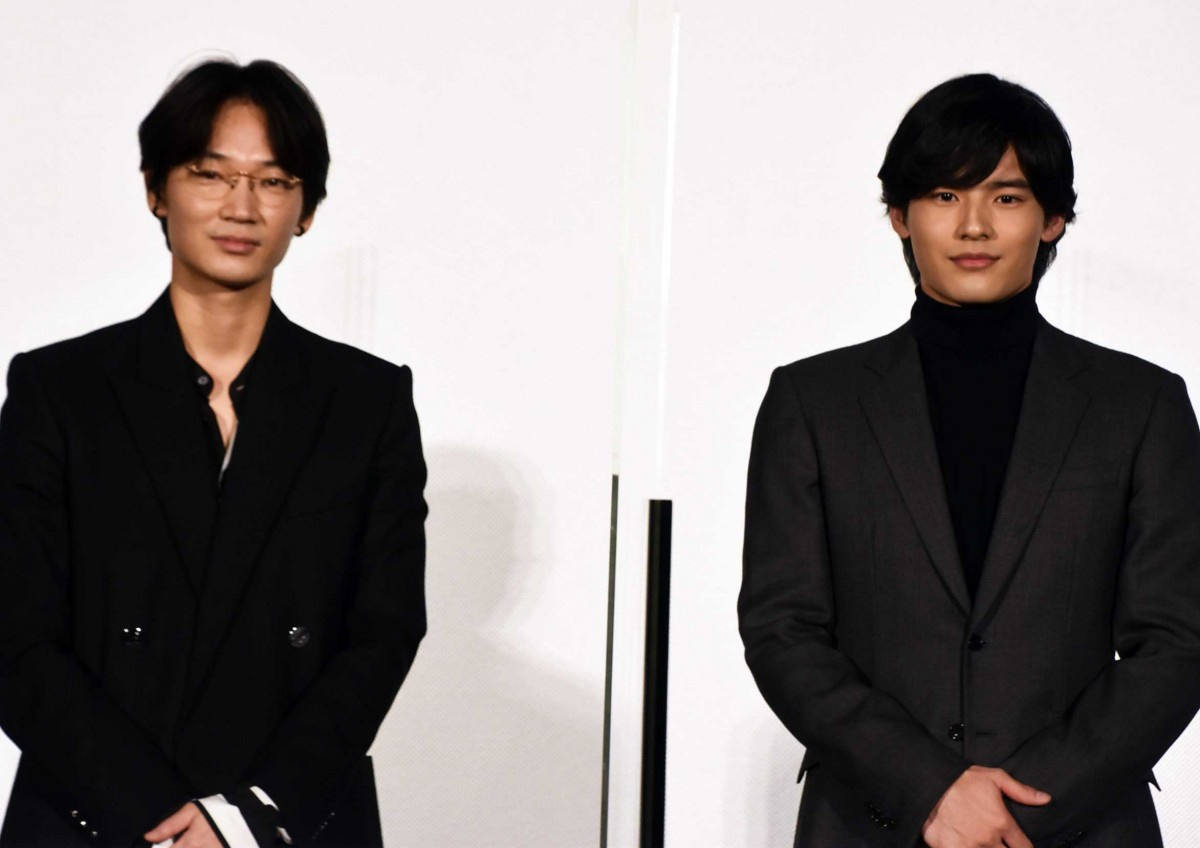 綾野剛 岡田健史をべた褒め かわいくて仕方ない 役者としての期待感も すべてシェアしたい Oricon News 綾野剛 岡田健史をべた褒め かわいくて仕方ない 役者としての期待感も すべてシェアしたい Oricon News