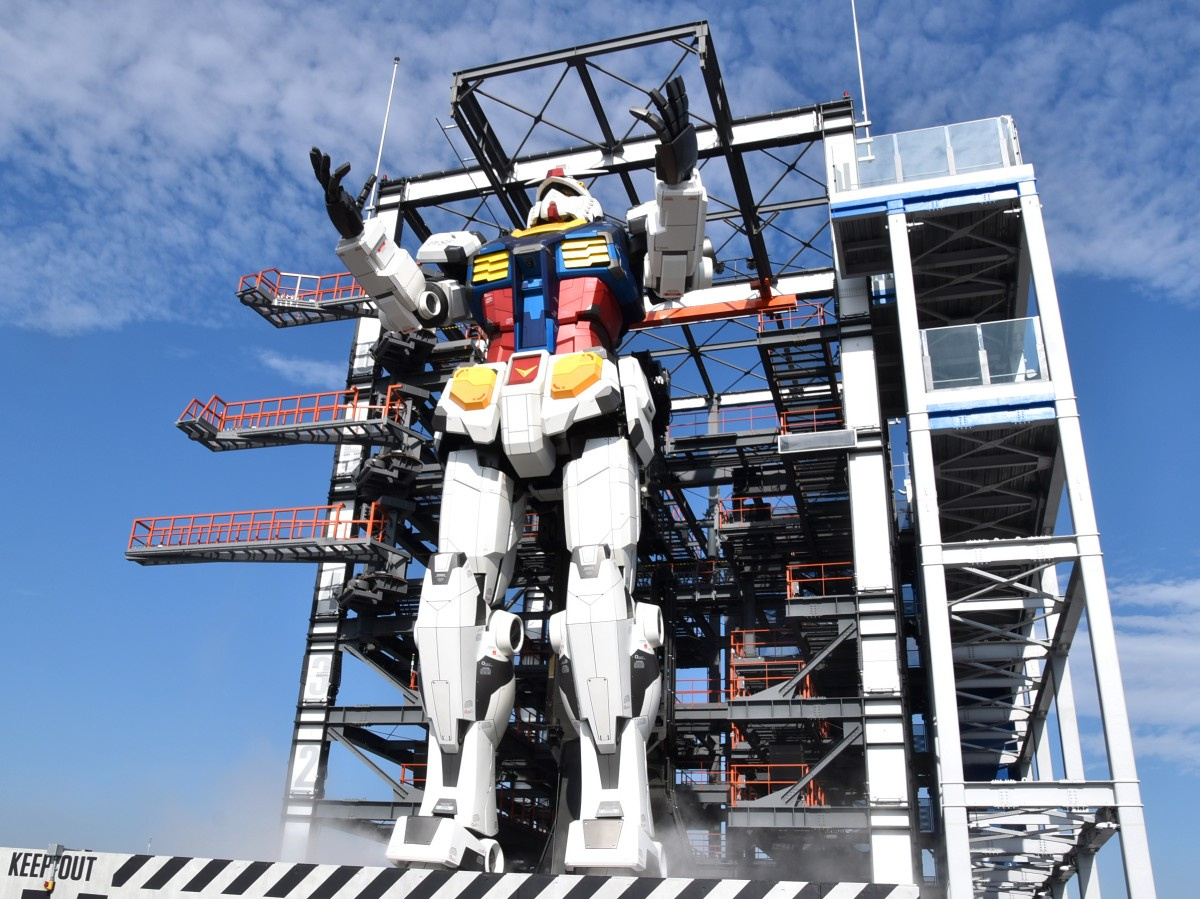1 1スケール 実物大 18メートルの動くガンダム公開 発進演出は約8分 Oricon News