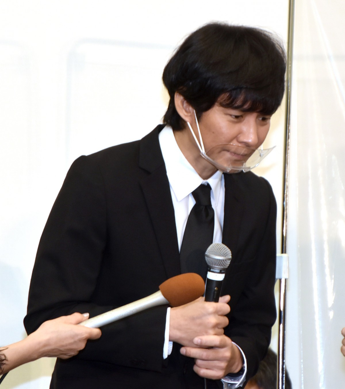 アンジャ渡部建 妻 佐々木希の 温情 明かす 離婚を突きつけず 話し合い重ねた Oricon News アンジャ渡部建 妻 佐々木希の 温情 明かす 離婚を突きつけず 話し合い重ねた Oricon News