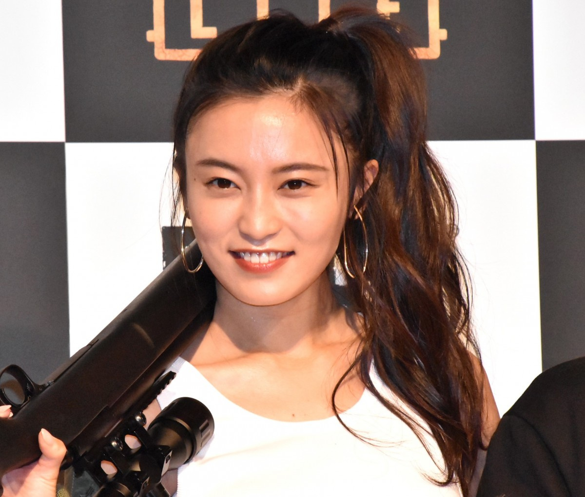 小島瑠璃子 髪バッサリカットでショートボブに 3 4年ほど 伸ばした髪をヘアドネーションへ寄付 Oricon News