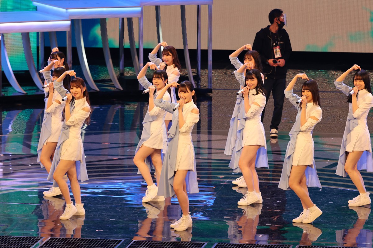 紅白リハ 日向坂46 美脚露出衣装で アザトカワイイ パフォーマンス Oricon News 紅白リハ 日向坂46 美脚露出衣装で アザトカワイイ パフォーマンス Oricon News
