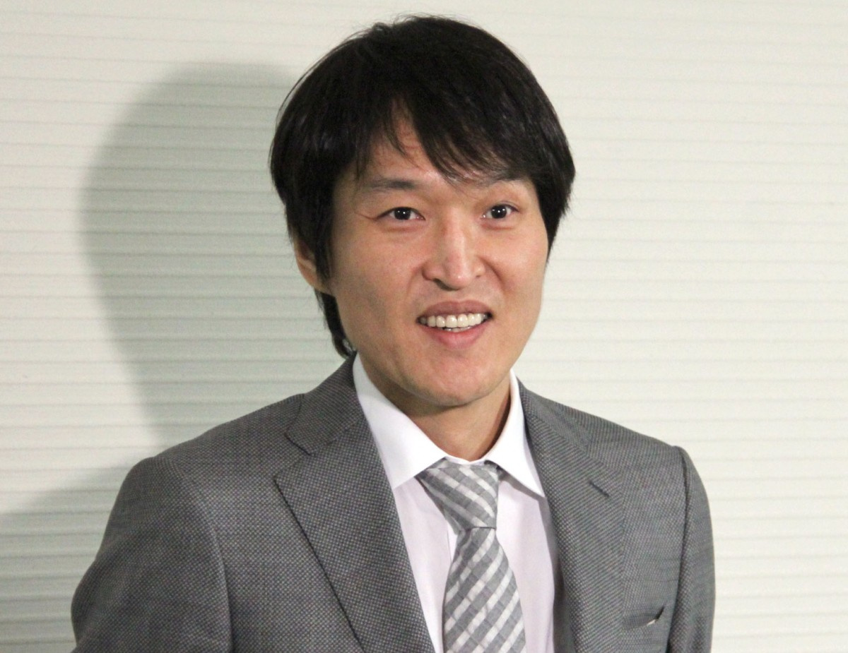 千原ジュニア 股関節の難病を告白 壊死してるって 一部が 手術の可能性も ファンからは心配の声 Oricon News 千原ジュニア 股関節の難病を告白 壊死してるって 一部が 手術の可能性も ファンからは心配の声 Oricon News