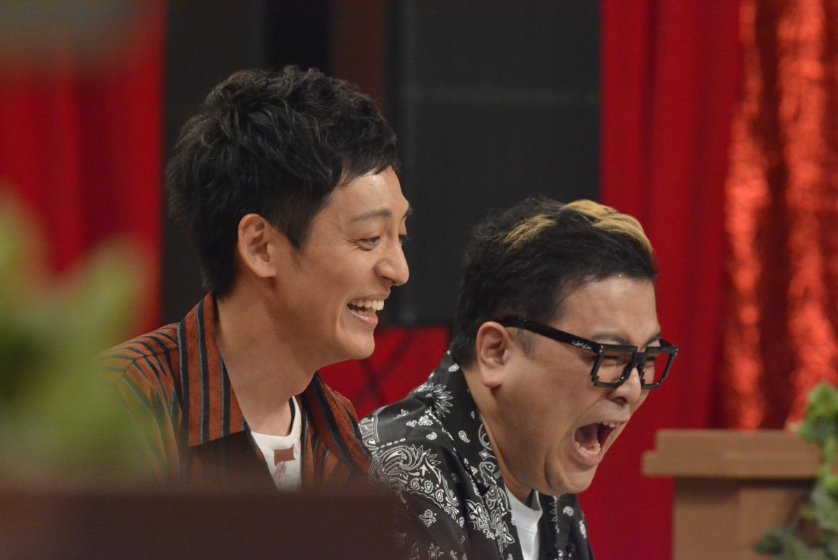 とろサーモン久保田 薄くなった頭頂部を 四季別 で公開 村田 相方は春夏秋冬でハゲ具合異なる Oricon News とろサーモン久保田 薄くなった頭頂部を 四季別 で公開 村田 相方は春夏秋冬でハゲ具合異なる Oricon News