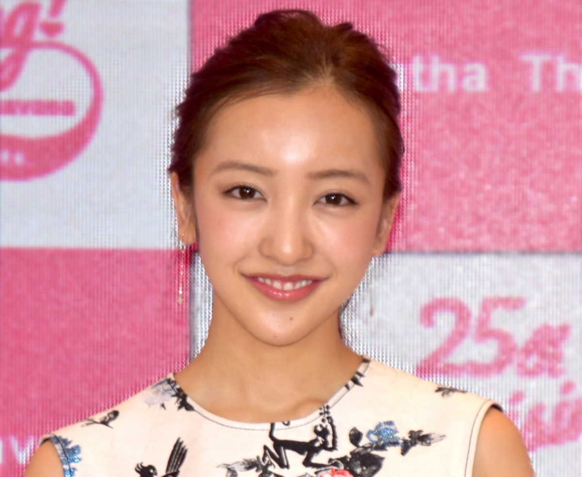 板野友美 前髪あり にイメチェン レアでほんとすき 幼くてかわいい Oricon News 板野友美 前髪あり にイメチェン レアでほんとすき 幼くてかわいい Oricon News
