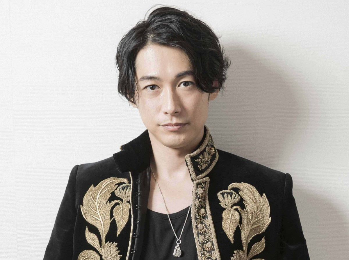ディーン フジオカ 妻 次男との顔出しショット公開 そっくり 美男美女夫婦 Oricon News ディーン フジオカ 妻 次男との顔出しショット公開 そっくり 美男美女夫婦 Oricon News