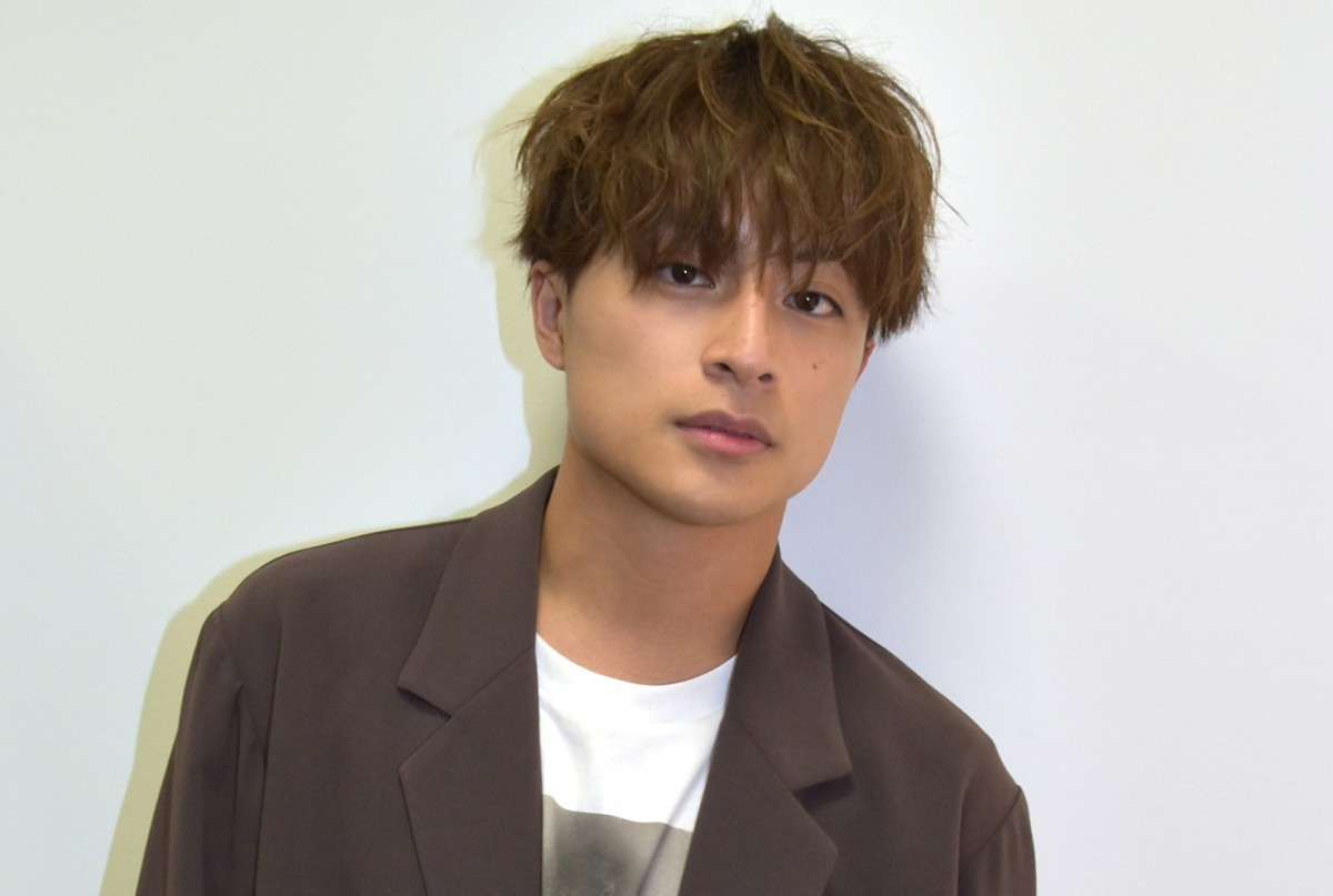 白濱亜嵐 幼少期 写真公開 母親 メアリーさんに 抱っこされてます Oricon News 白濱亜嵐 幼少期 写真公開 母親 メアリーさんに 抱っこされてます Oricon News