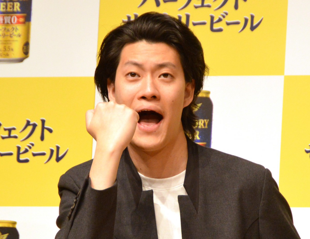 粗品 吉田鋼太郎の そっしー呼び に動揺 聞き間違いちゃうの Oricon News 粗品 吉田鋼太郎の そっしー呼び に動揺 聞き間違いちゃうの Oricon News