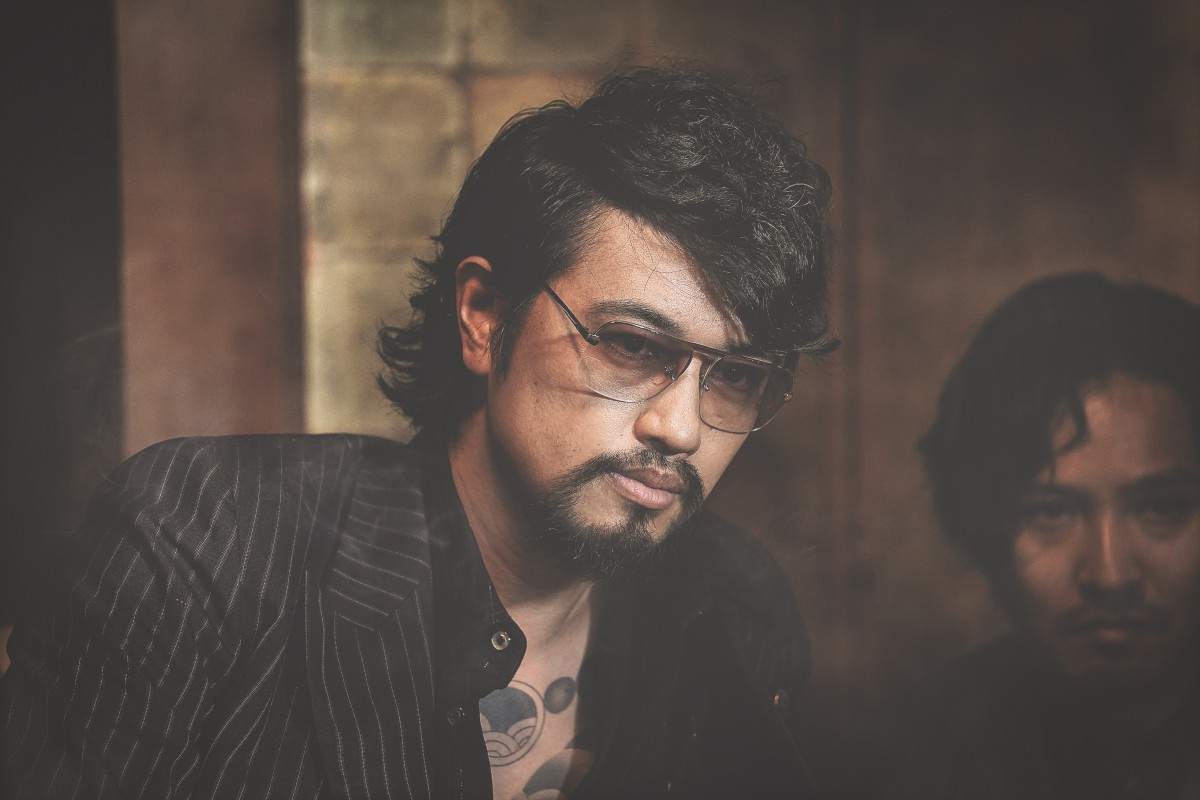 若頭 斎藤工がにらみをきかせる 孤狼の血 場面写真解禁 Oricon News 若頭 斎藤工がにらみをきかせる 孤狼の血 場面写真解禁 Oricon News