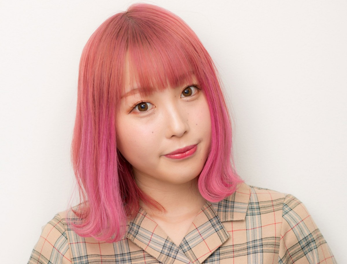 Youtuberふくれな スキンヘッド風の変装で 原宿デート カオスwww 似合いすぎw と反響 Oricon News Youtuberふくれな スキンヘッド風の変装で 原宿デート カオスwww 似合いすぎw と反響 Oricon News