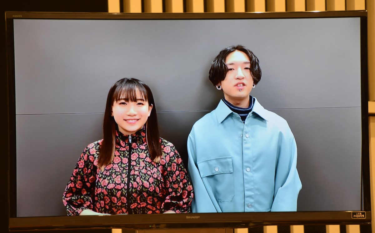 Yoasobi Ikura 声優挑戦で 毒舌メガネ女子 なりきる ようかん食べながらアフレコ リアリティーを出すため Oricon News Yoasobi Ikura 声優挑戦で 毒舌メガネ女子 なりきる ようかん食べながらアフレコ リアリティーを出すため Oricon News