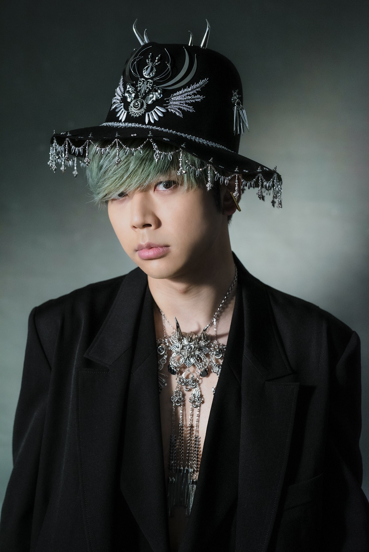 増田貴久 装苑 で サムライ ジェントルマン に デザイナー 田中大資とコラボ Oricon News 増田貴久 装苑 で サムライ ジェントルマン に デザイナー 田中大資とコラボ Oricon News