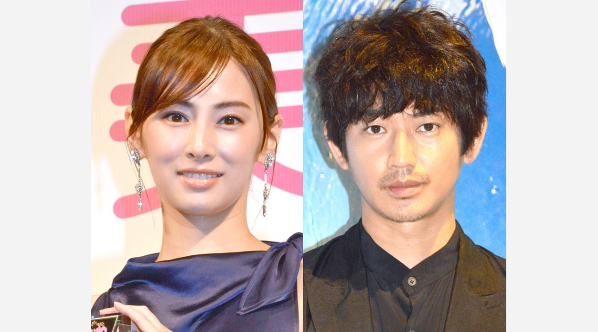 北川景子 永山瑛太 頭寄せ合う ラブラブ ショット この身長差最高 お似合いのお二人 Oricon News 北川景子 永山瑛太 頭寄せ合う ラブラブ ショット この身長差最高 お似合いのお二人 Oricon News
