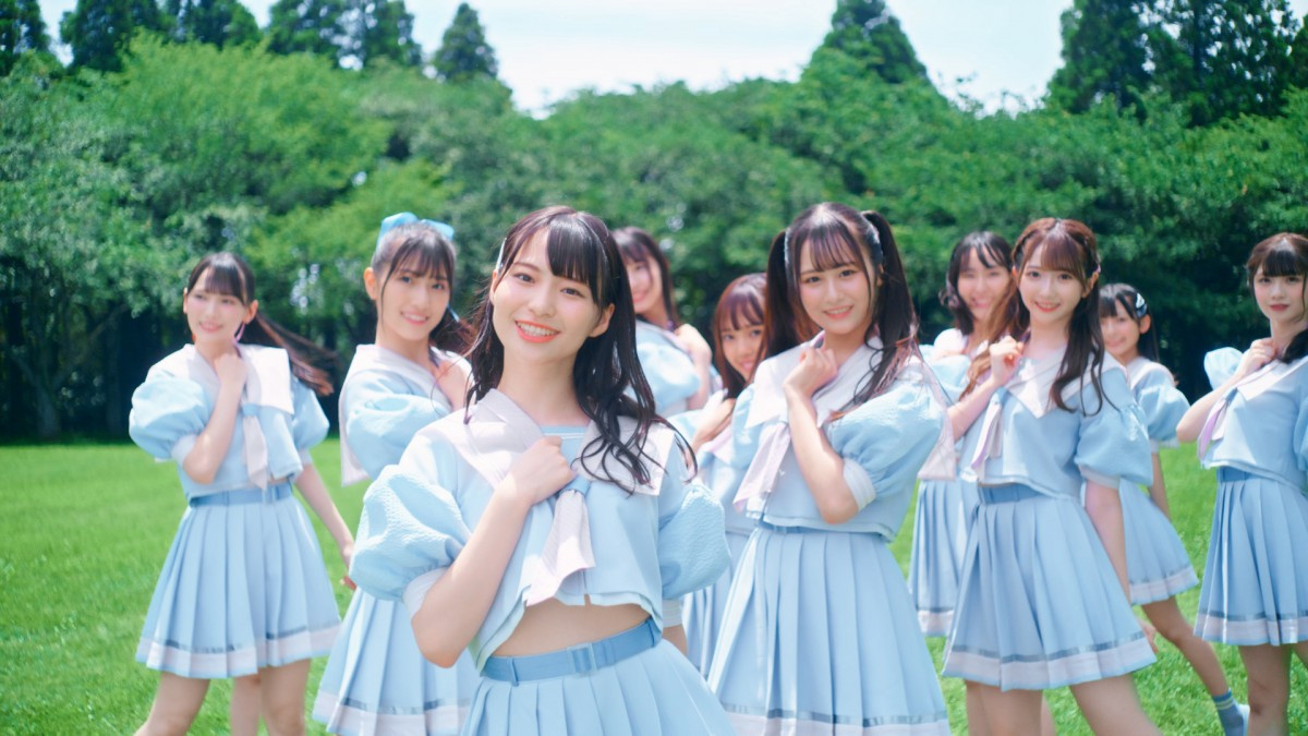 Me 女の子同士の胸キュンmv公開 指原莉乃作詞 山戸結希監督 君はこの夏 恋をする Oricon News Me 女の子同士の胸キュンmv公開 指原莉乃作詞 山戸結希監督 君はこの夏 恋をする Oricon News