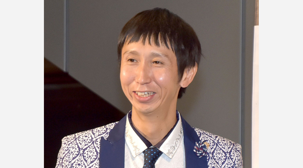 アンガ山根 妻 40歳誕生日祝福 写真公開 素敵な奥様 モデルさんかと の声 Oricon News