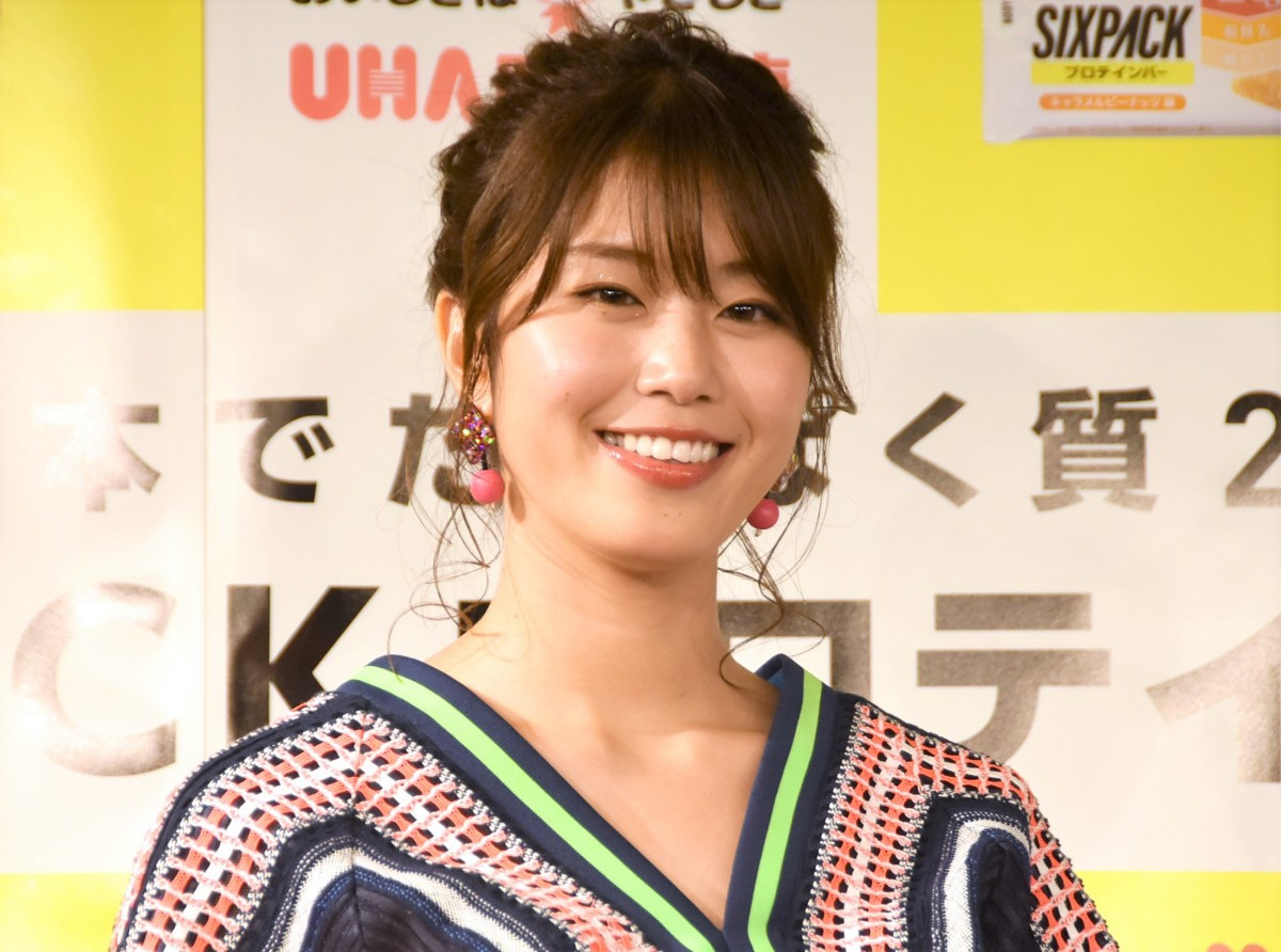 稲村亜美 太ももあわらなミニスカウェア姿 足綺麗 健康美人 の声 Oricon News