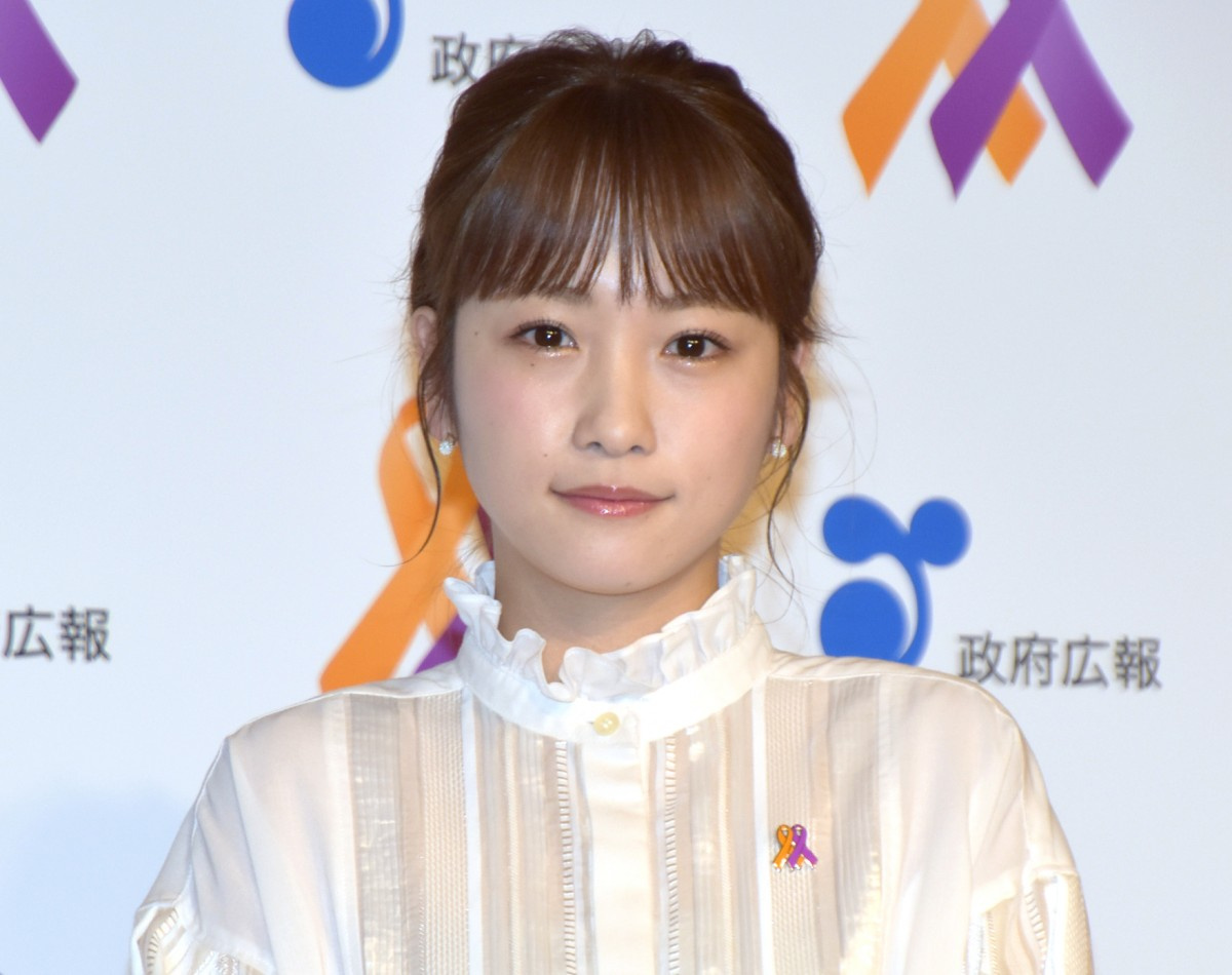 川栄李奈 コンプレックスだった デコ出し 写真公開 むっちゃ可愛い そんなことないよ の声 Oricon News