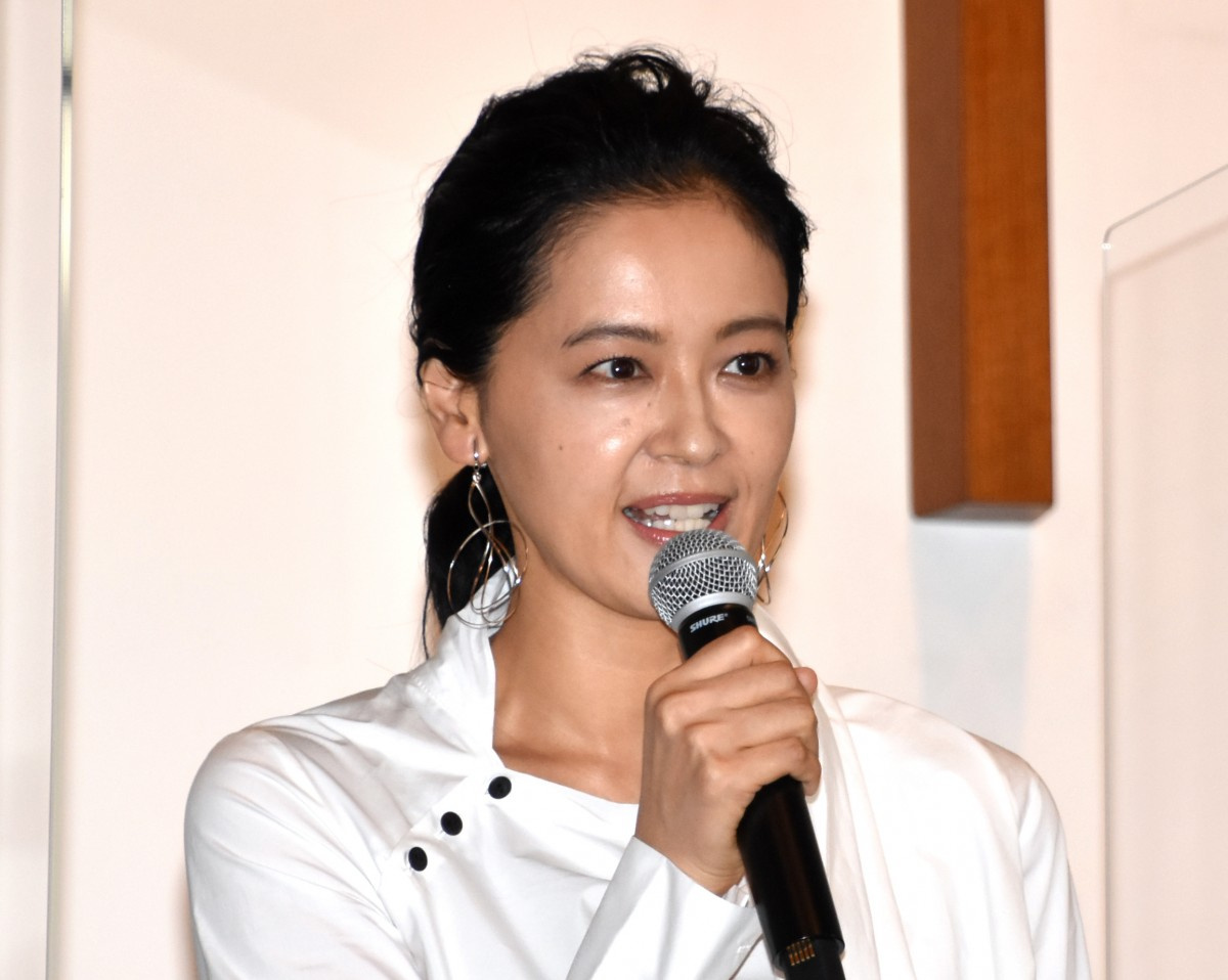黒谷友香 五輪で世界中が日本に注目 原爆投下を描いた作品に願い Oricon News 黒谷友香 五輪で世界中が日本に注目 原爆投下を描いた作品に願い Oricon News