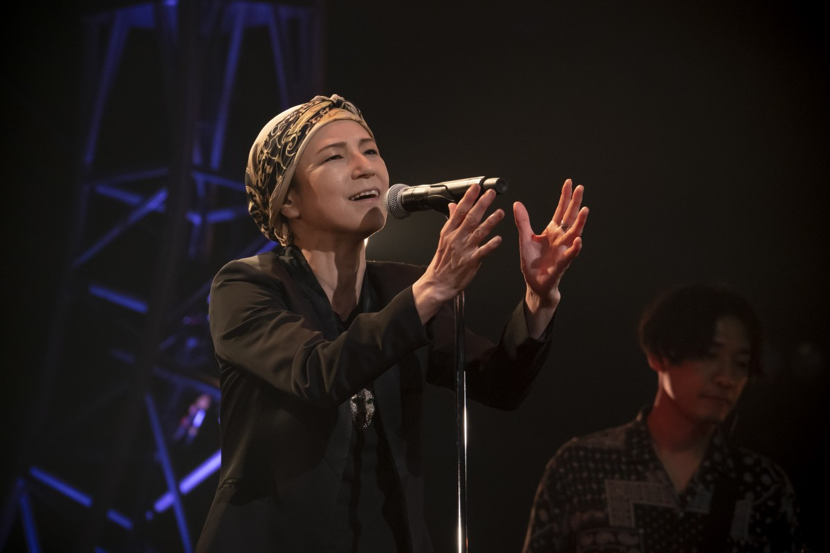 Gao 名曲 サヨナラ 30年目の気づき モノクロスタイルで 紅白 出場エピソードも Oricon News Gao 名曲 サヨナラ 30年目の気づき モノクロスタイルで 紅白 出場エピソードも Oricon News