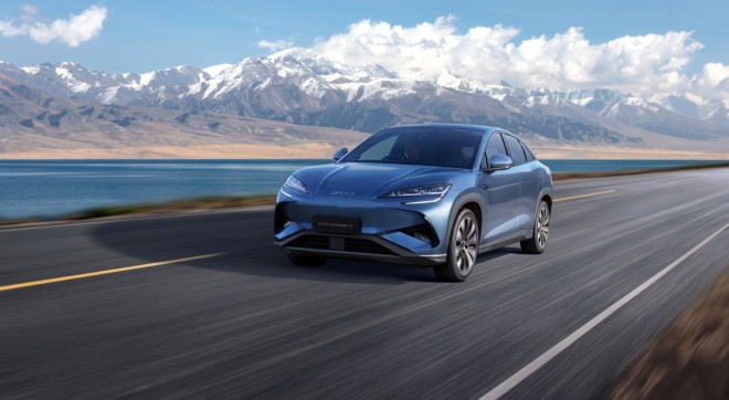 BYD̃tbOVbvƂȂSUVuBYD SEALION 7v