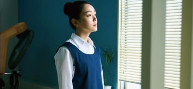 奈緒主演、受刑者で美容師役