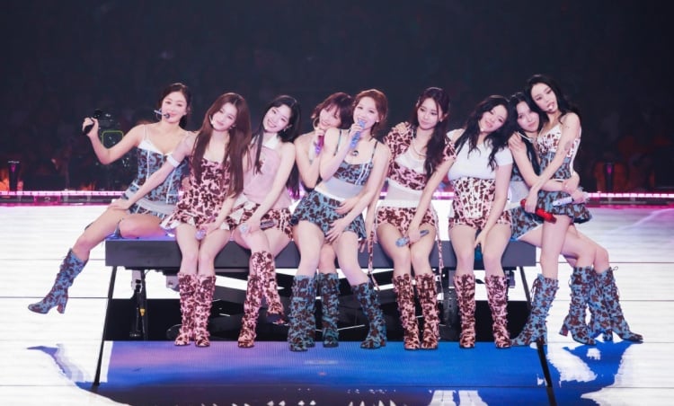 TWICE、ワールドツアー日本公演がスタート　
