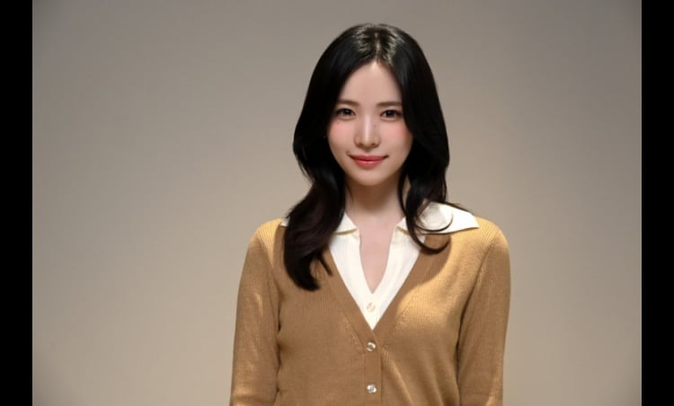 NiziU�EMAYA�A�V���Ȓ���Ɋ�сy�Ɛ�ʐ^�E�C���^�r���[�z 