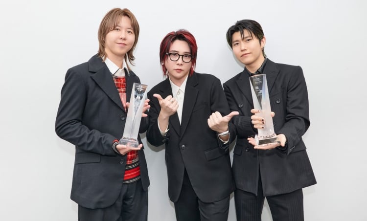 Mrs. GREEN APPLE�u�_�[�����v��2025�N�y�Ȃ̔N��1��