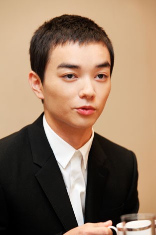 ��K���ӂ݁����J�������󍁍q��@�f��w���̋��T�x�C���^�r���[�i�ʐ^�F�ЎR�悵���j<br>�ˁ@