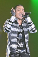 『GirlsAward 2012 AUTUMN/WINTER』に登場したTHE SECOND from EXILE
