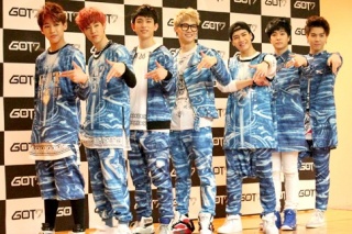 トレカ GOT7 ジニョン マーク ジャクソン ヨンジェ ユギョム