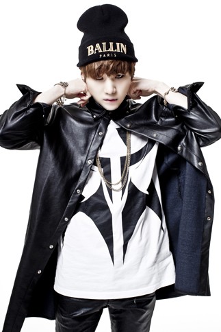 �h�e���N�c�iBTS�j��SUGA