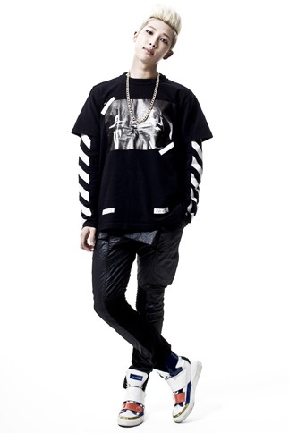 �h�e���N�c�iBTS�j��RAP MONSTER�i���b�v�����X�^�[�j