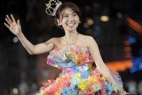AKB48 大島優子 卒業コンサート 生写真 Amazon.co.jp: 大島優子 卒業コンサート 生写真 : おもちゃ