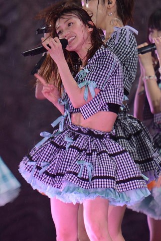大島優子　 卒業コンサート in 味の素スタジアム 特典生写真1枚① Amazon.co.jp: AKB48 公式生写真 大島優子卒業コンサート in