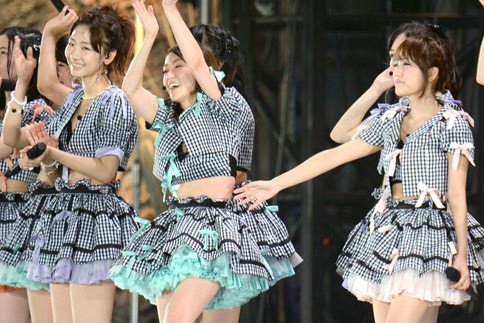 大島優子　 卒業コンサート in 味の素スタジアム 特典生写真1枚② 大島優子卒業コンサート in 味の素スタジアム」DVD&BD特典映像