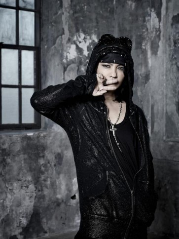値下げ！VAMPS 直筆サイン入フォト2015WINTER　HYDE HYDEIST