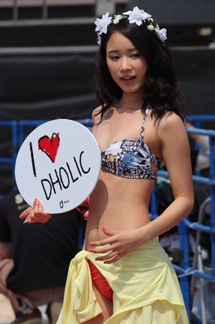 lCfAAChA|lR{r[`Xe[Wł̃t@bVV[ugCChGIRLS UP! Xe[WvJÂꂽ