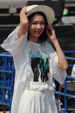 lCfAAChA|lR{r[`Xe[Wł̃t@bVV[ugCChGIRLS UP! Xe[WvJÂꂽ