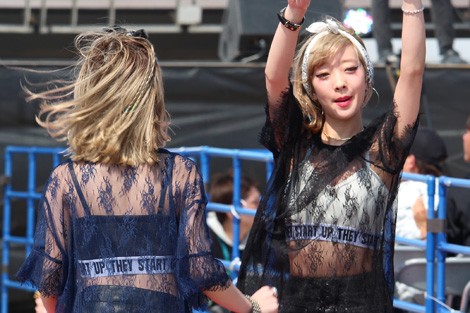 lCfAAChA|lR{r[`Xe[Wł̃t@bVV[ugCChGIRLS UP! Xe[WvJÂꂽ