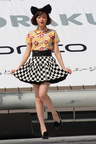 lCfAAChA|lR{r[`Xe[Wł̃t@bVV[ugCChGIRLS UP! Xe[WvJÂꂽ