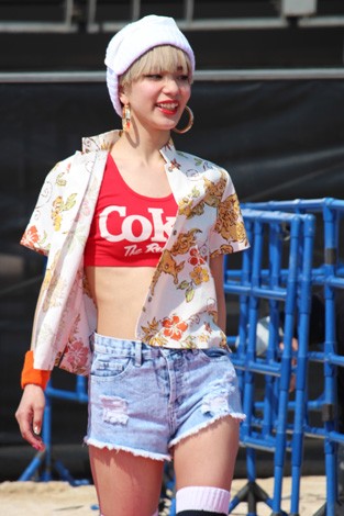 lCfAAChA|lR{r[`Xe[Wł̃t@bVV[ugCChGIRLS UP! Xe[WvJÂꂽ