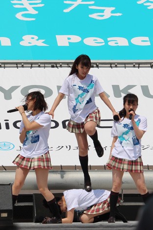 lCfAAChA|lR{r[`Xe[Wł̃t@bVV[ugCChGIRLS UP! Xe[WvJÂꂽ