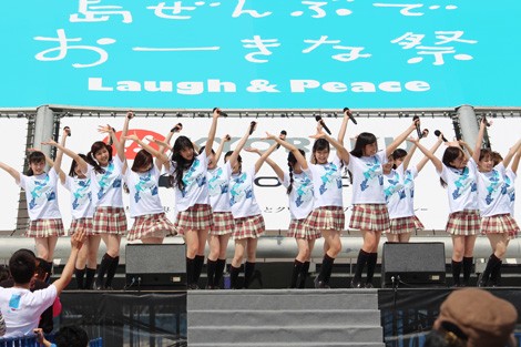 lCfAAChA|lR{r[`Xe[Wł̃t@bVV[ugCChGIRLS UP! Xe[WvJÂꂽ