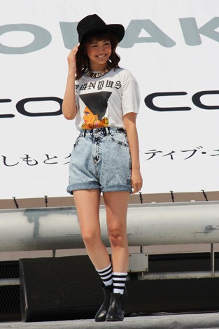 lCfAAChA|lR{r[`Xe[Wł̃t@bVV[ugCChGIRLS UP! Xe[WvJÂꂽ