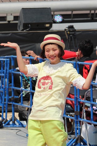 lCfAAChA|lR{r[`Xe[Wł̃t@bVV[ugCChGIRLS UP! Xe[WvJÂꂽ