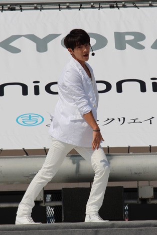 lCfAAChA|lR{r[`Xe[Wł̃t@bVV[ugCChGIRLS UP! Xe[WvJÂꂽ