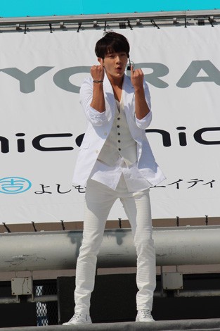 lCfAAChA|lR{r[`Xe[Wł̃t@bVV[ugCChGIRLS UP! Xe[WvJÂꂽ