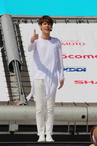 lCfAAChA|lR{r[`Xe[Wł̃t@bVV[ugCChGIRLS UP! Xe[WvJÂꂽ