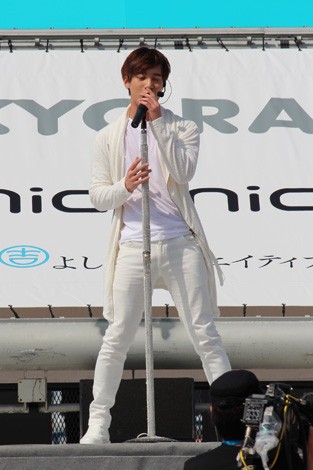 lCfAAChA|lR{r[`Xe[Wł̃t@bVV[ugCChGIRLS UP! Xe[WvJÂꂽ